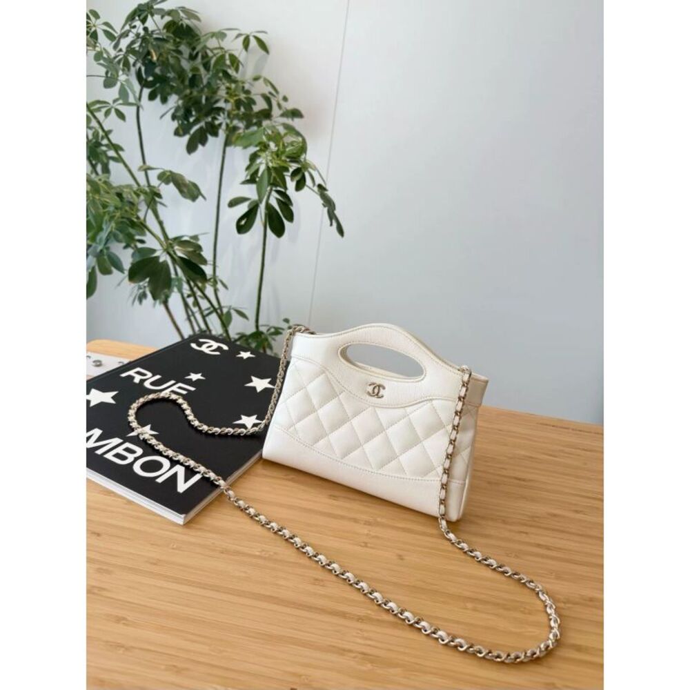 Chanel Women Pre-Loved Bag Very Good Condition